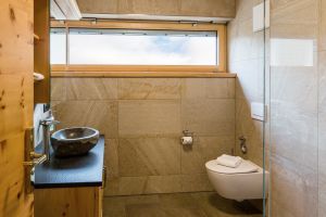 Barrierefreie  Regenduschen  im ganzen Haus  